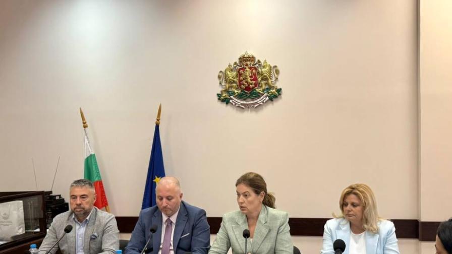 Петрова опроверга слуховете за закриване на „Марица-изток“