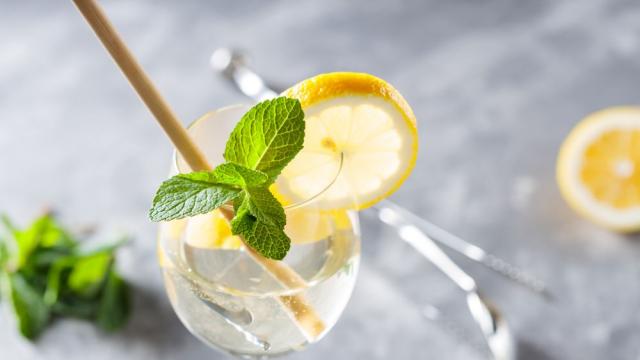 Хитът на лятото вече не е Aperol – ето коя напитка е навсякъде