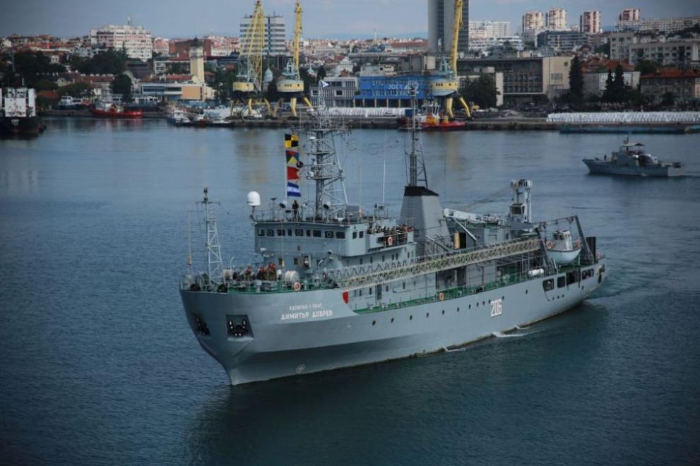 Корабите от многонационалното оперативно съединение излизат на море