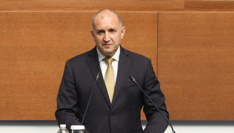 Румен Радев - Румен Радев: България има потенциал да се утвърждава като център за иновативна медицина