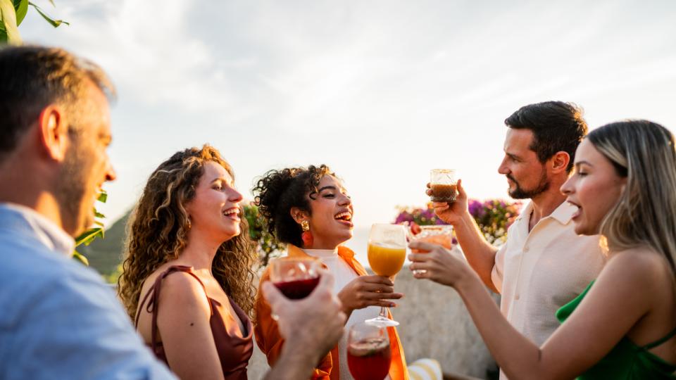Глътка свежест за добро начало: идеята за перфектен welcome drink