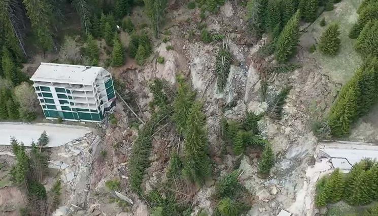 свлачище - КРАЙ НА БЕДСТВИЕТО: Смолян отмени бедственото положение край Пампорово