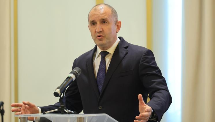 Радев - ЗА ВОЙНАТА В БЛИЗКИЯ ИЗТОК! РАДЕВ: САЩ поискаха да разположат 8 самолета на летище „Безмер“