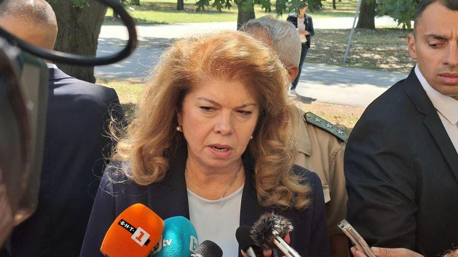 Коментарът ѝ беше направен по време на посещение в авиобаза „Граф Игнатиево“, където тя инспектира базата за новите изтребители F-16