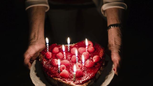 111-годишната Паладия празнува: Ако даде Господ, ще се видим пак следващата година (СНИМКИ)