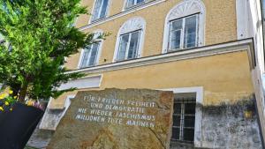 Родната къща на Хитлер в Австрия официално става полицейски участък