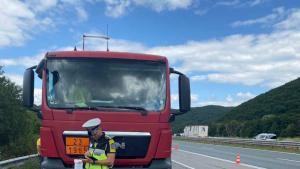 Продължават засилените проверки на товарните автомобили в страната
