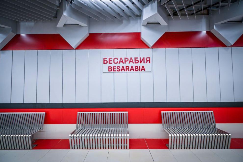 Кметът на София Васил Терзиев инспектира новия участък на третата линия на метрото под бул. Ген. Владимир Вазов заедно с музиканта Александър Колев
