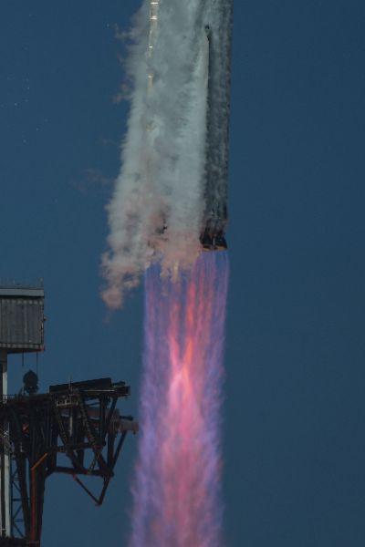 <p>Ракетата Starship изпълни нов тестов полет.</p>