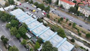 Приключи ремонтът на покрива на общинския пазар в Сливен