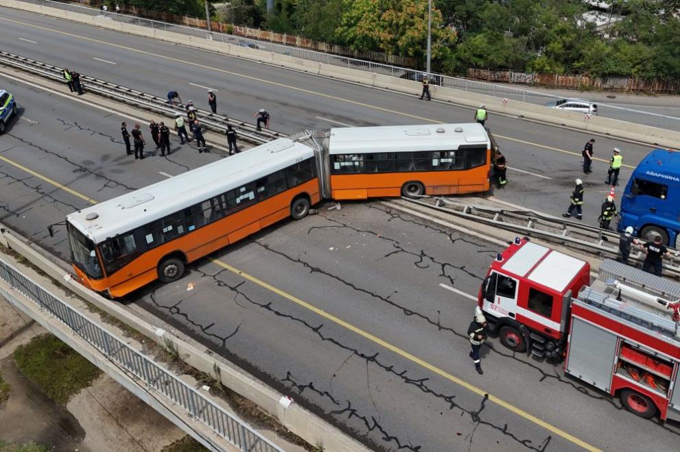 Автобус катастрофира на столичния булевард Цариградско шосе“ в посока Орлов