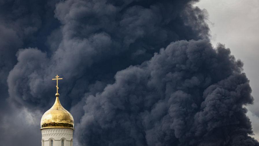 <p>Дрон удари жилищна сграда край Москва</p>