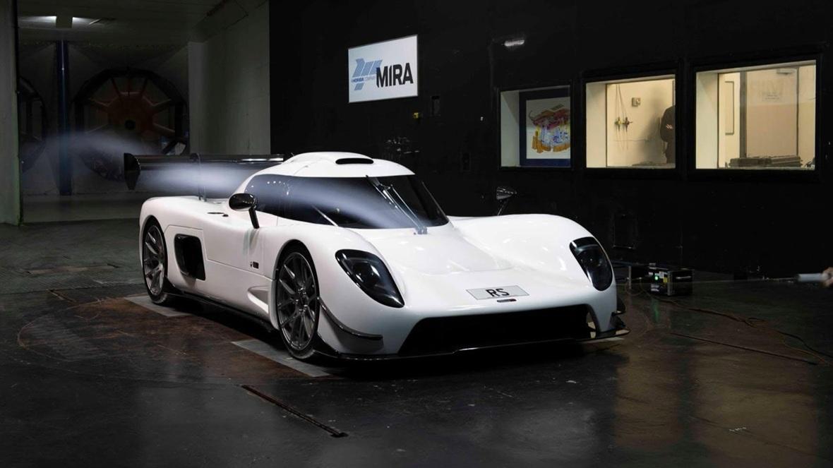 Peregryn Gt R