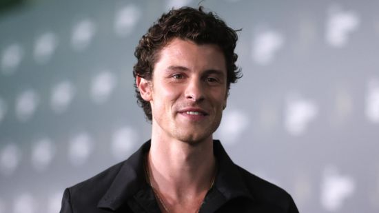 Shawn Mendes официално показа връзката си с Bruna Marquezine в Instagram