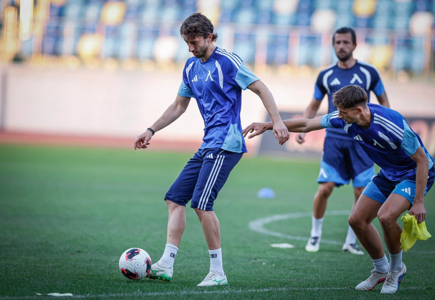 Левски1