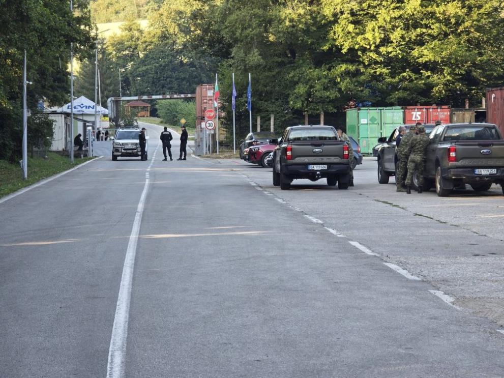 взрив завод Белица