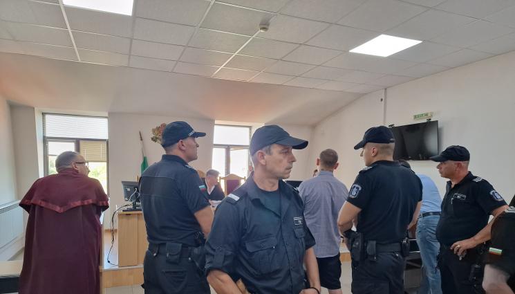 кръв и чест - Съдът в Пловдив прати в ареста лидера на 