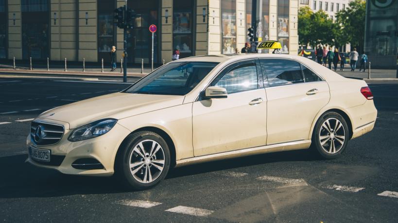 такси Mercedes Германия