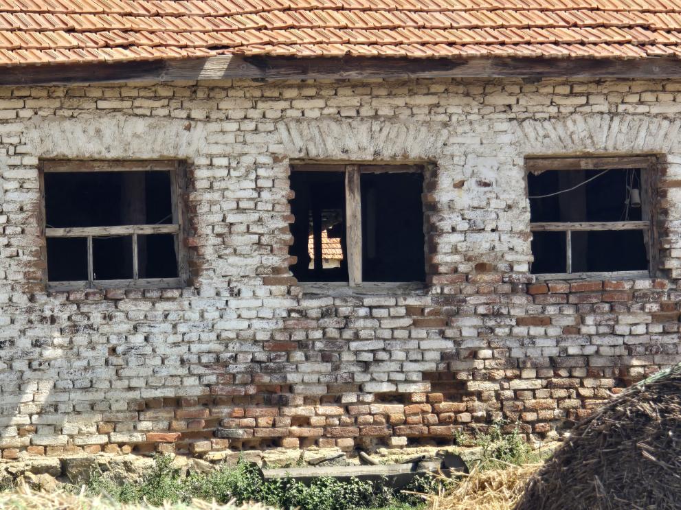убийство овчарник Съединение
