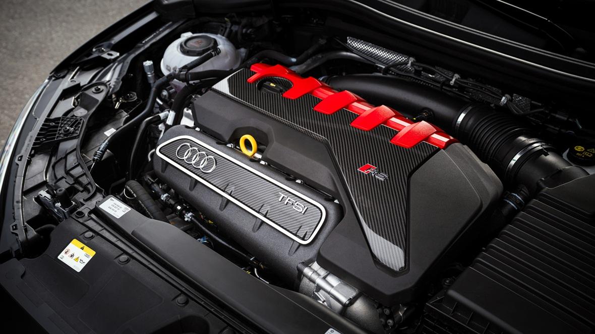Audi RS3 5 цилиндров двигател