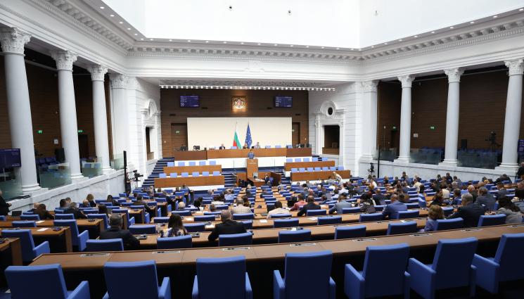 Народно събрание - Целта пред ПБ – махат чалгата от магистратурата (ОБЗОР)