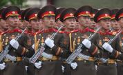 Севернокорейски военнослужещи участват във военния парад по случай Деня на победата на Червения площад в Москва, 9 май 2026 г.