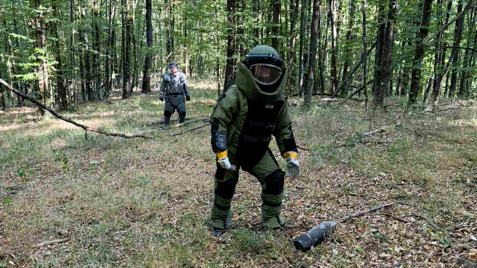 Отркиха 53 невзривени боеприпаса край Белица