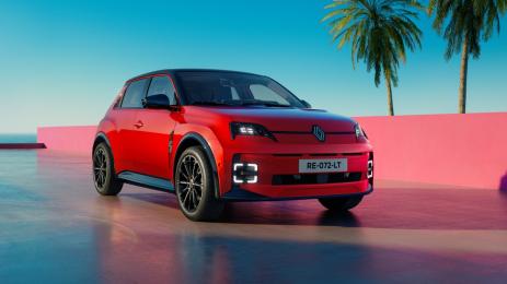 Renault обнови „петицата“ си според ускорения график с повече технологии и пробег