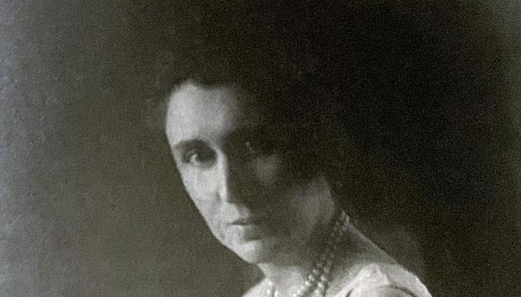 Констанца Ляпчева - Констанца Ляпчева – бездетната майка на хиляди сираци! По нейна инициатива 1 юни е определен за Ден на детето!