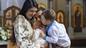 църква семейство деца