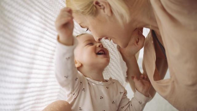 6 мита за сигурната привързаност, които карат родителите да се съмняват в себе си