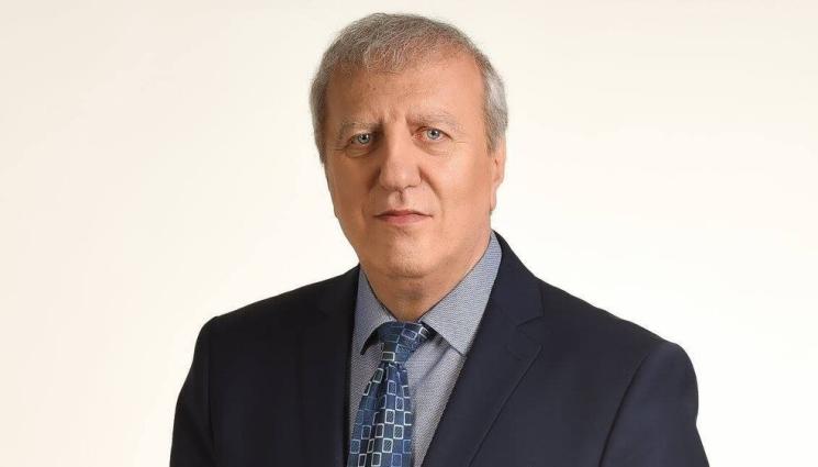 Александър Томов - Александър Томов се кандидатира за президент