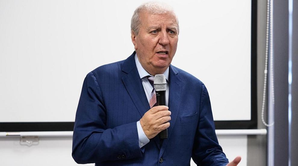 Изненада в изборната надпревара: Александър Томов се кандидатира за президент