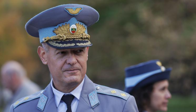николай русев - Николай Русев: Имаме осем подготвени пилоти за F-16