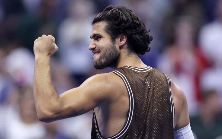 Алкарас загуби сет на US Open, но продължава напред