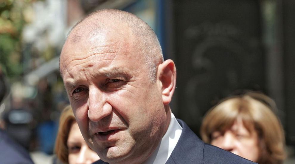 Радев удари по спекулациите – кабинетът остава без промени
