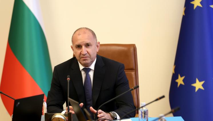 Радев - РАДЕВ С НОВ ПЛАН ЗА ПЪТНАТА БЕЗОПАСНОСТ: Един орган ще следи всичко денонощно