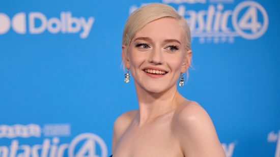 Julia Garner: Биографичният филм за Madonna трябва да бъде направен
