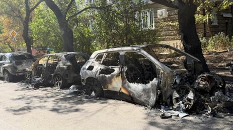 За кеф: запалиха 10 автомобила в София