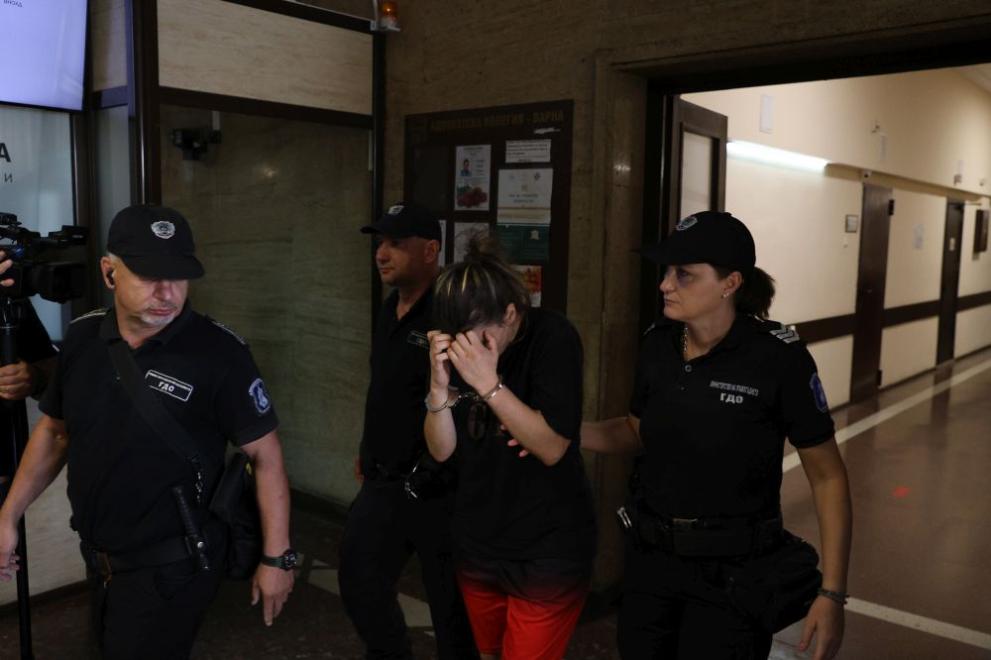 Съдът във Варна потвърди ареста на обвинена за убийството на едногодишно дете