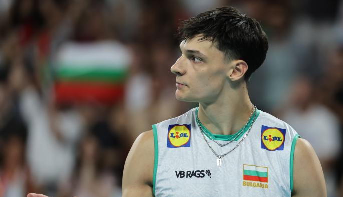 Алекс Николов