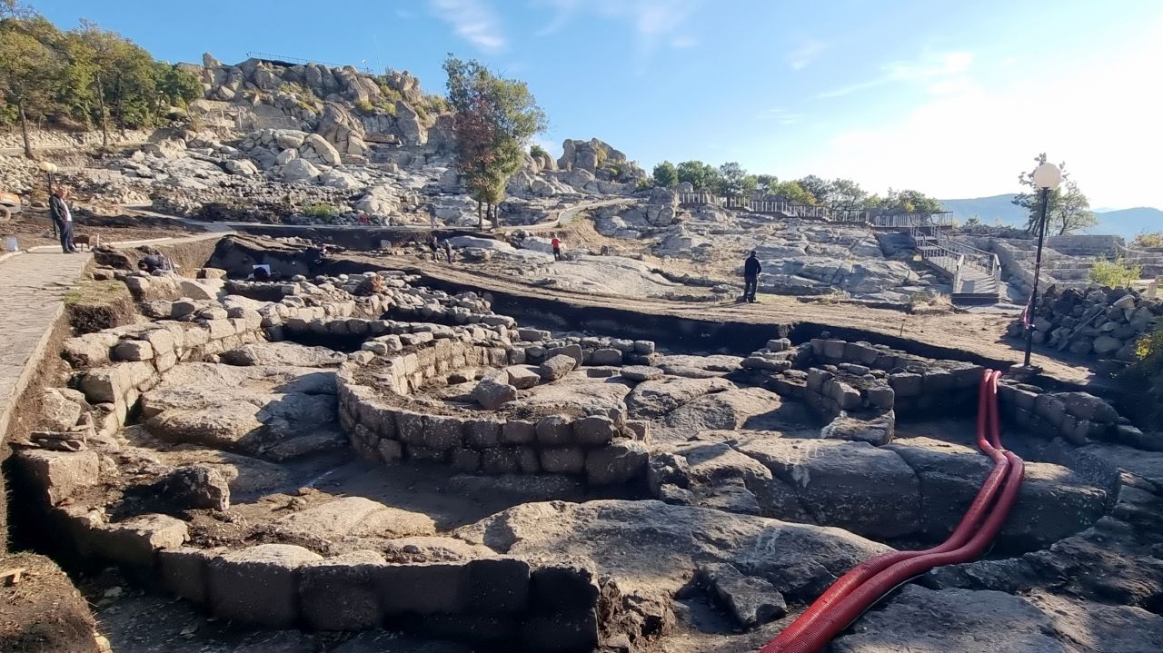 Ново археологическо разкритие в скалния град на пророчествата