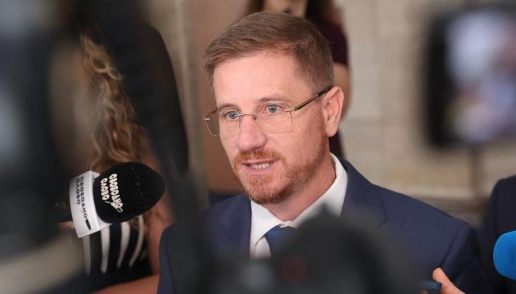 димо - След ДБ: „Възраждане“ също поиска мерки заради скъпите горива