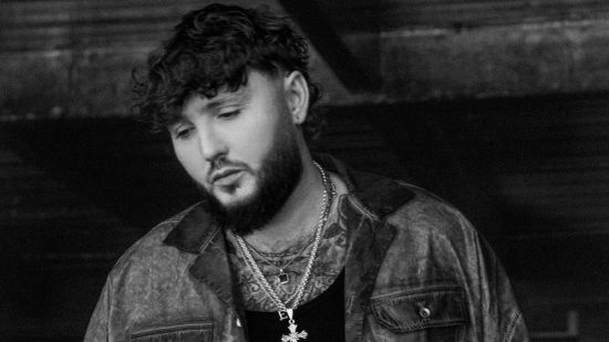 JAMES ARTHUR С ПОСЛАНИЕ ЗА СВОБОДАТА ДА БЪДЕШ СЕБЕ СИ