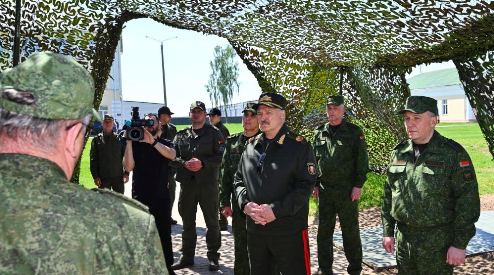 Беларус проведе военни учения до границата с ЕС