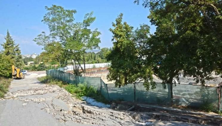 свлачище варна - Полицаи пазят от мародерства евакуираните имоти заради свлачището във Варна