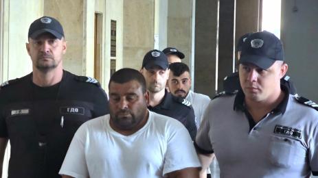 Окръжният съд в Бургас остави в ареста двама обвиняеми за