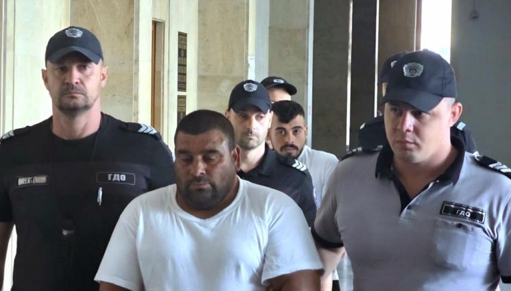 Окръжният съд в Бургас остави в ареста двама обвиняеми за - Потвърдиха ареста на двама обвиняеми за убийството в Сунгурларе