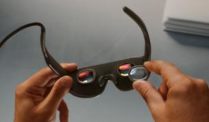 Meta показа най-малките си VR очила: Кино, което тежи едва 100 грама