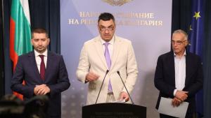 Владо Николов